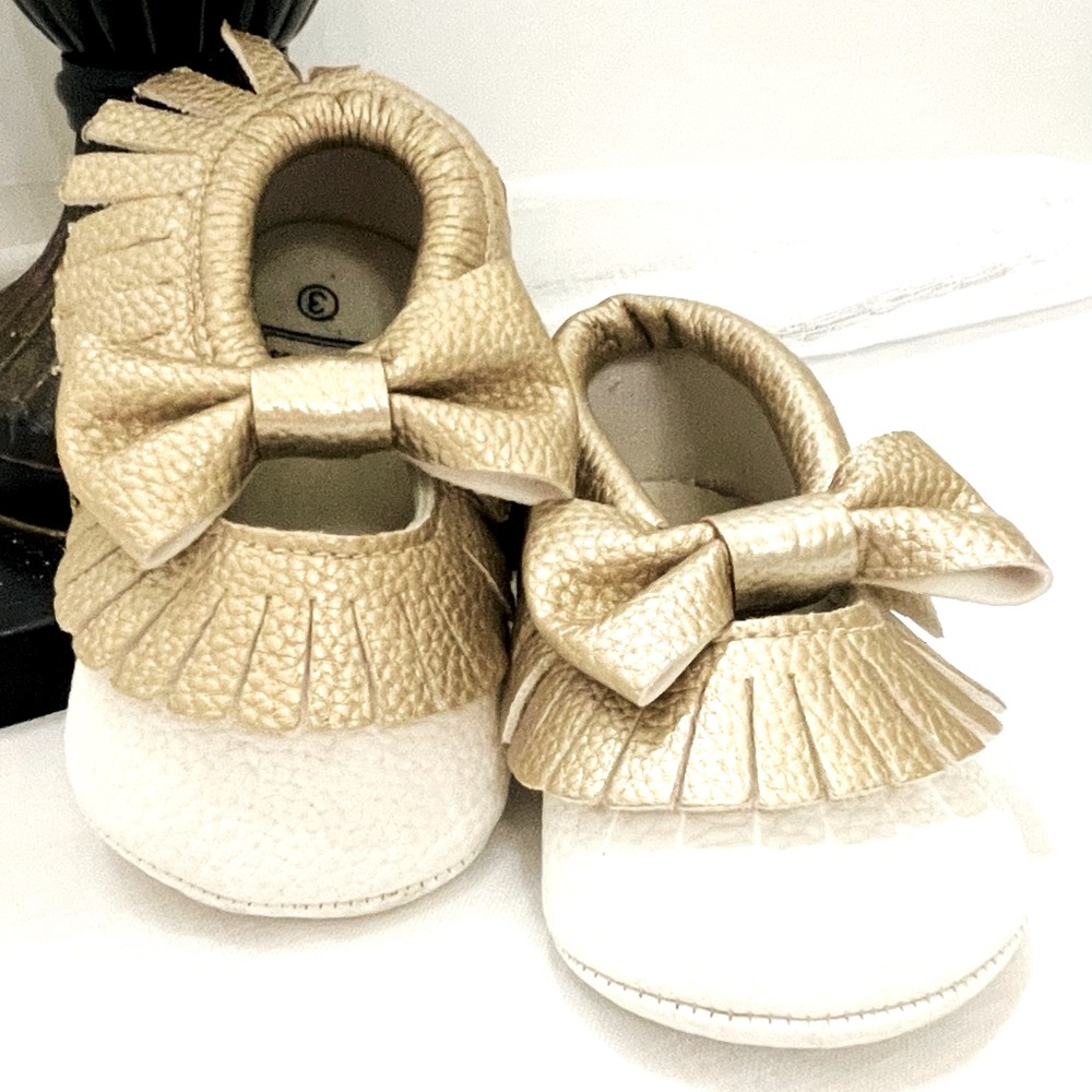 Baby Moccasins! Gold and White- Size: 3 Infant